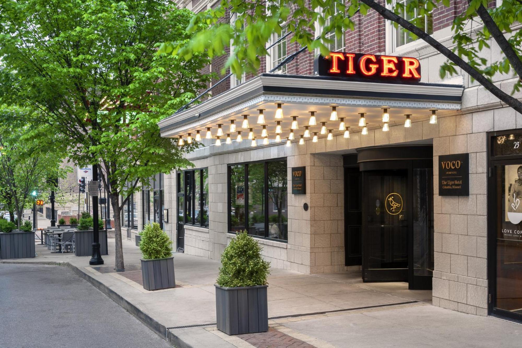 Voco The Tiger Hotel, Columbia, Mo By Ihg Exterior foto